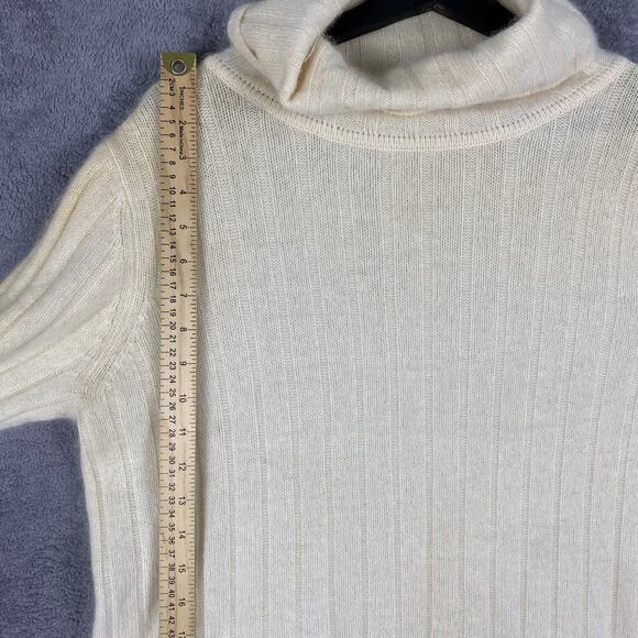 Liz Claiborne Sweater Women M Turtleneck Cream Rabbit Hair Wool Blend Soft Cozy - Picture 15 of 16